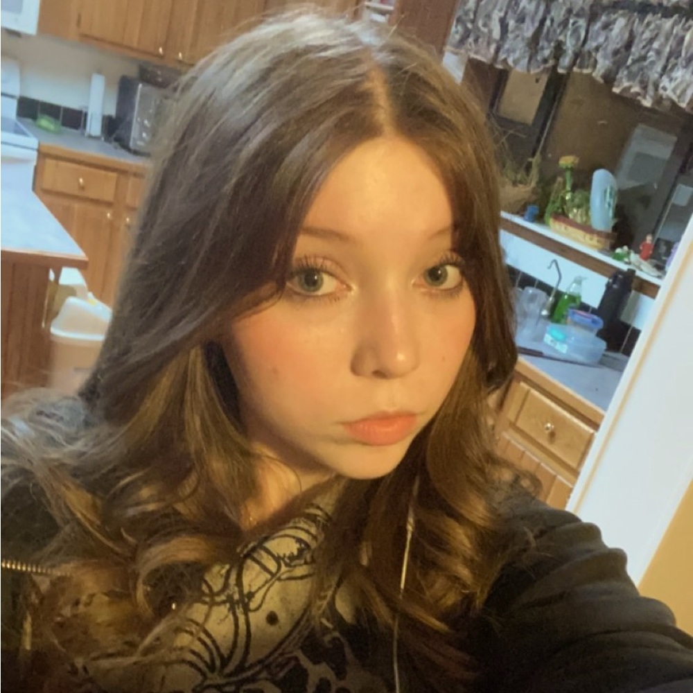 Meet your Posher, Jade